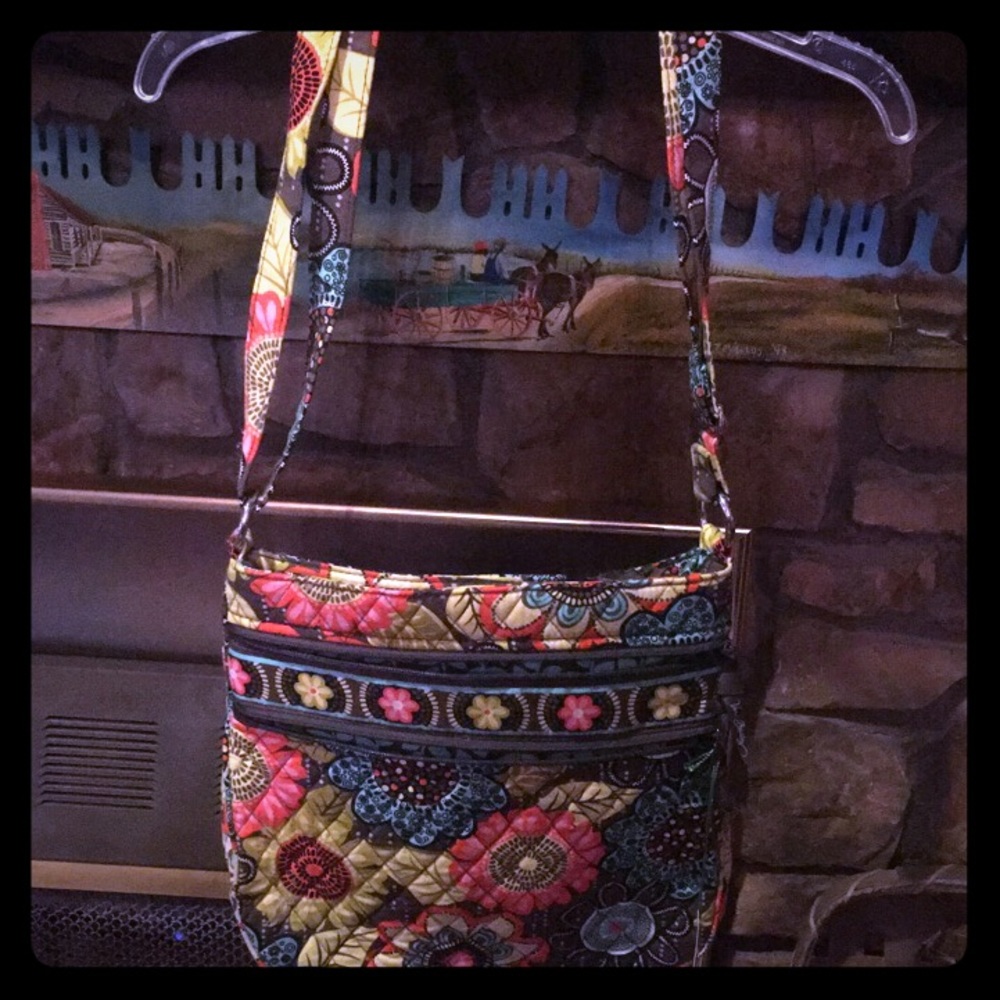 Vera Bradley sling
